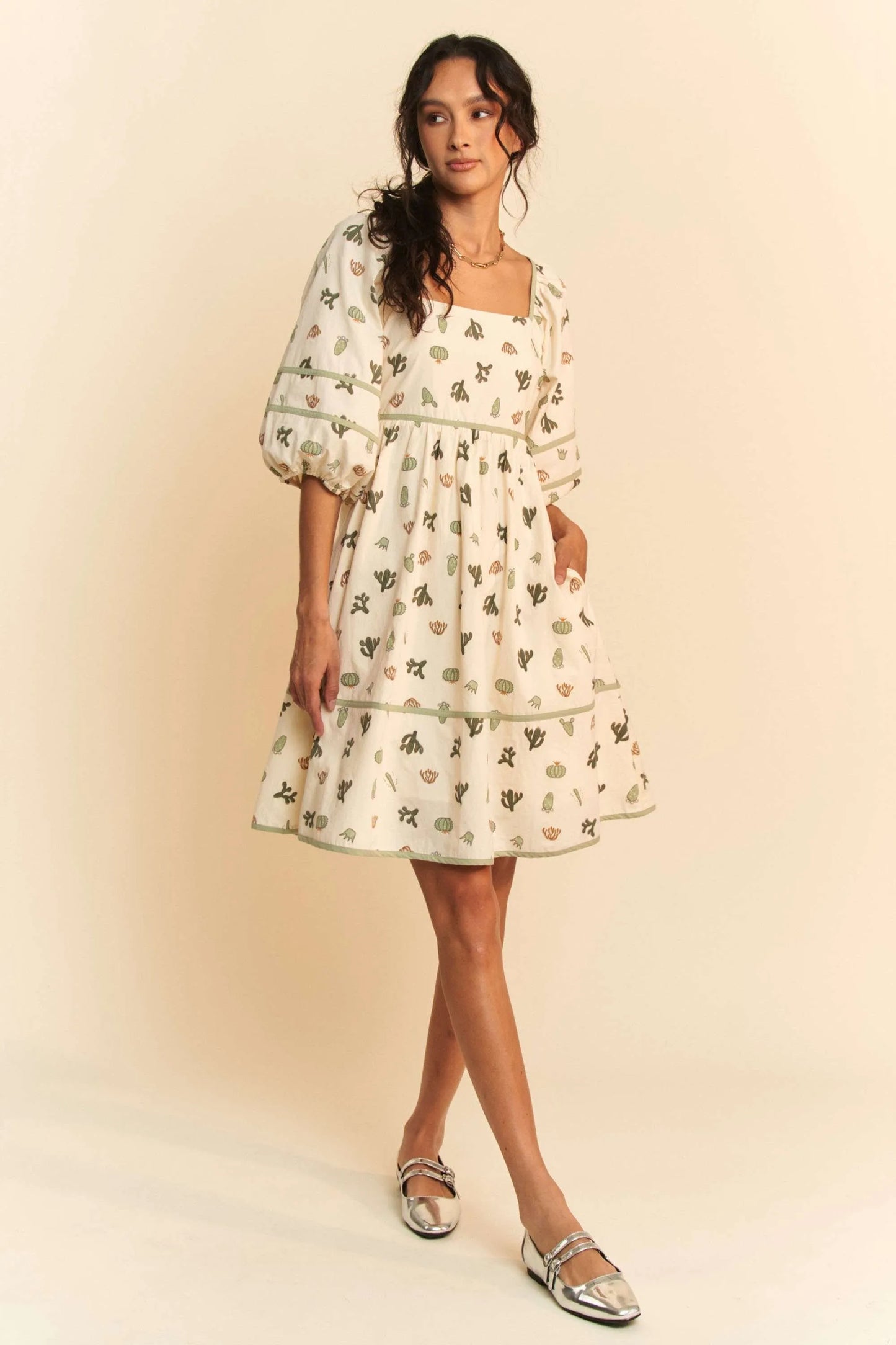 Get trendy with Contrast Piping Mini Dress - Dress available at Styles Code. Grab yours today!