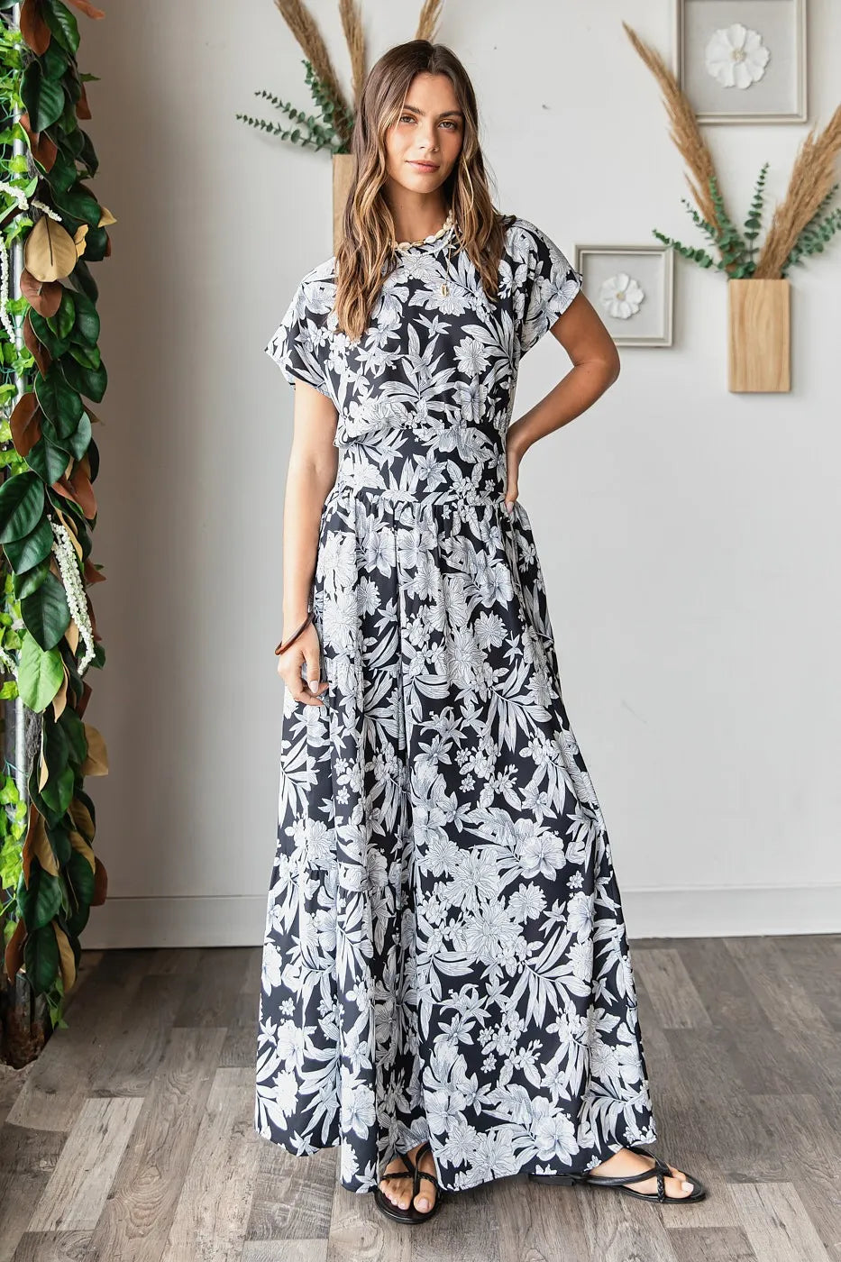 Get trendy with Tropical Print Top and Skirt Set - Two Piece Sets available at Styles Code. Grab yours today!