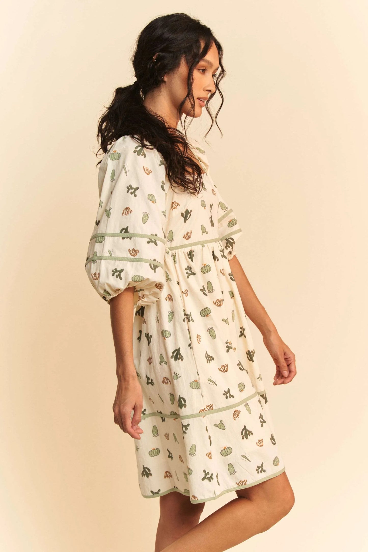 Get trendy with Contrast Piping Mini Dress - Dress available at Styles Code. Grab yours today!