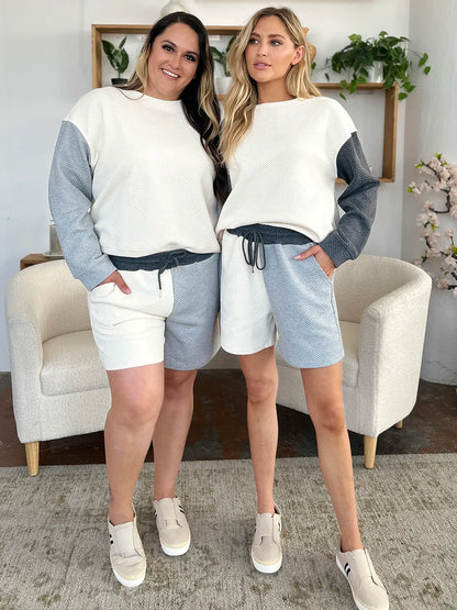 Get trendy with Contrast Drop Shoulder Top and Shorts Set - Two Piece Sets available at Styles Code. Grab yours today!