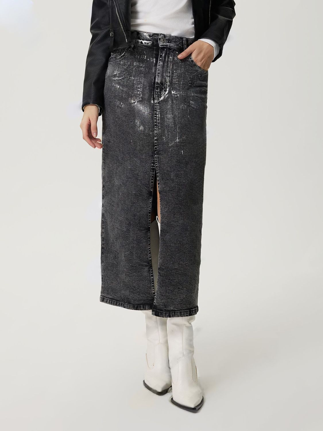 Get trendy with Slit Midi Denim Skirt with Pockets - Skirts available at Styles Code. Grab yours today!