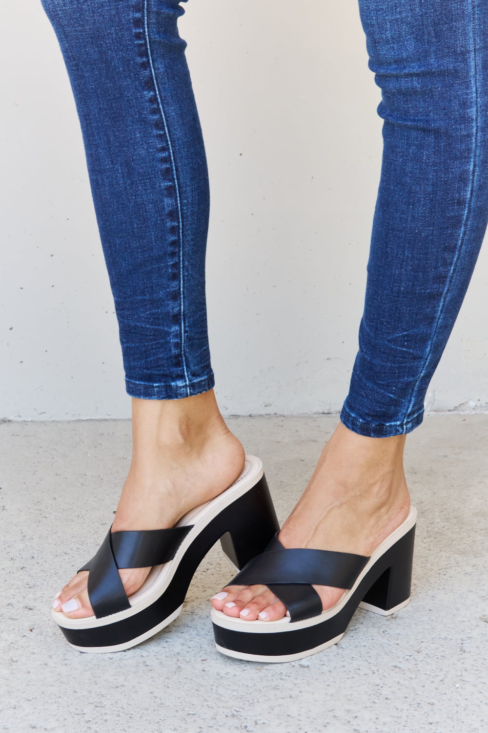 Get trendy with Weeboo Cherish The Moments Contrast Platform Sandals in Black - Shoes available at Styles Code. Grab yours today!